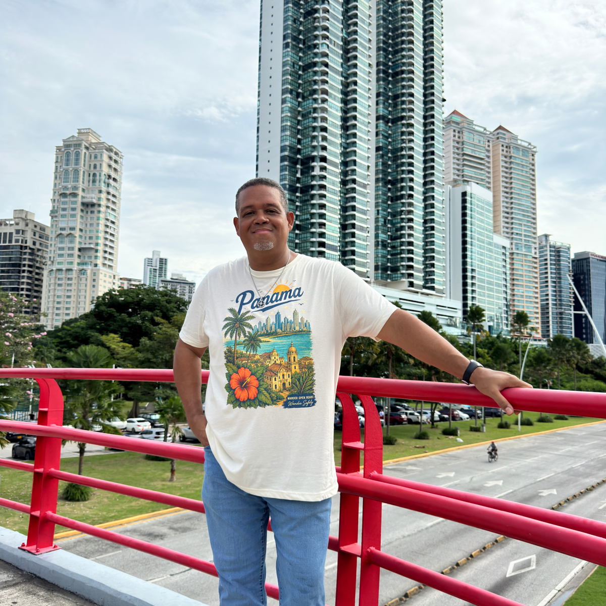 Panama Skyline Heritage Vintage T-Shirt